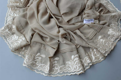 Exquisite Applique Elegance - Shawl